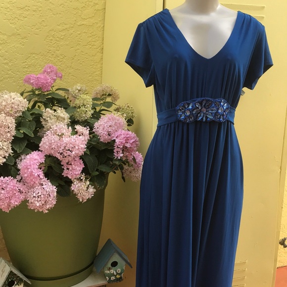 Tiana B. Dresses & Skirts - TIANA MAXI DRESS